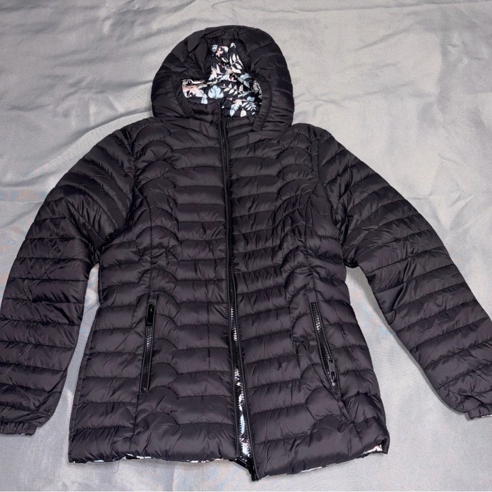 Girls size 10 Winter Coat, Brand QLZ, NWT, Reversible